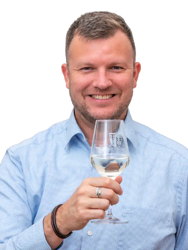 Nick Bond profile image